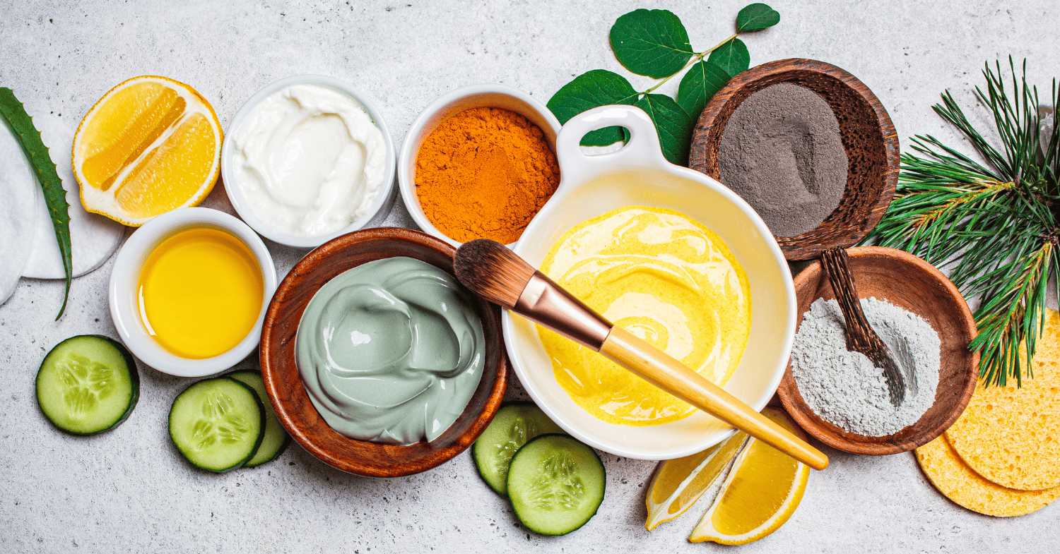 לא קוסמטיקאית, ולא פארם - מסכות פנים ביתיות טבעיות: טיפוח לעור זוהר 